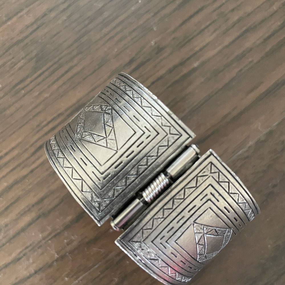 Chinese bracelet
